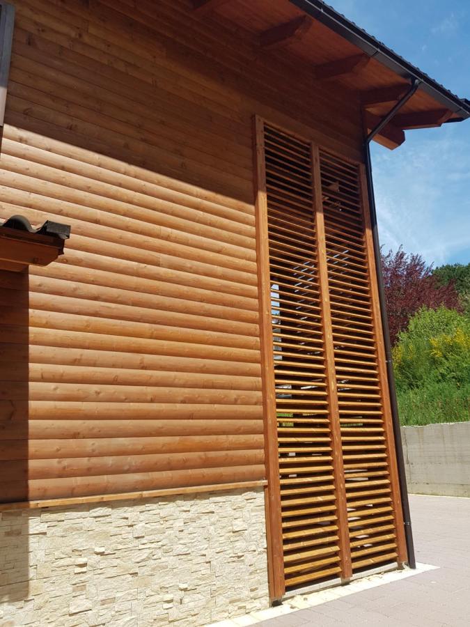 Lorica Suite Lago Luaran gambar
