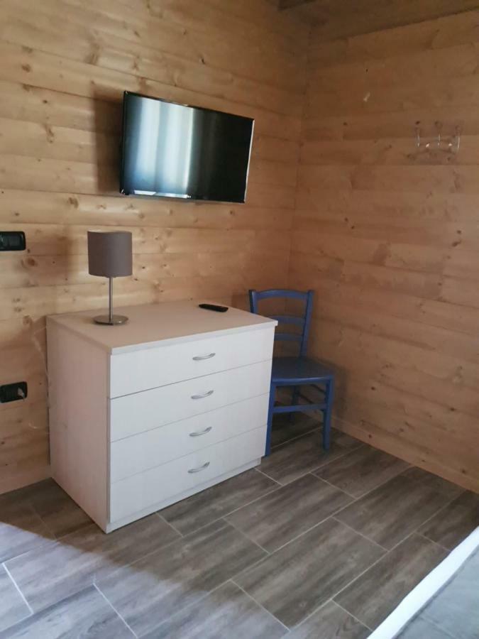 Lorica Suite Lago Luaran gambar