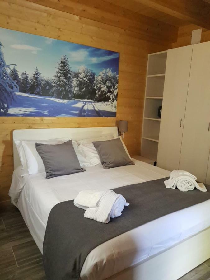 Lorica Suite Lago Luaran gambar