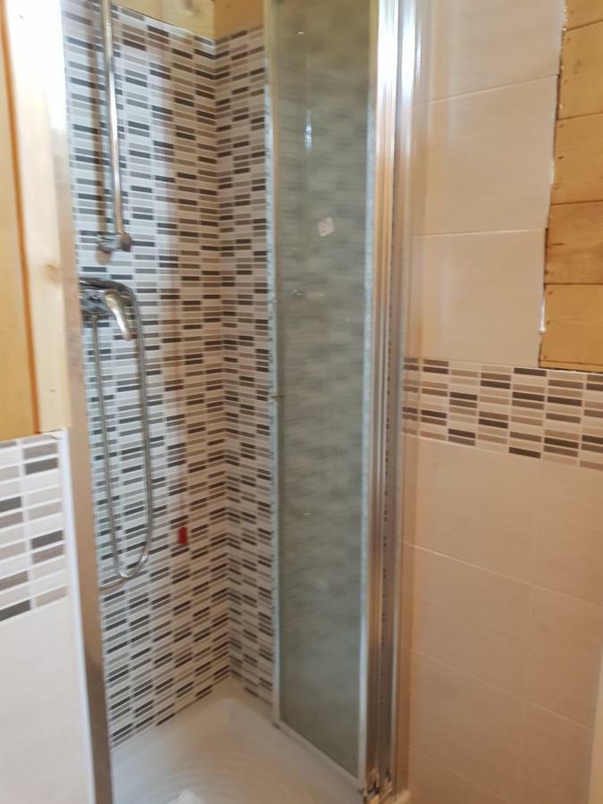 Lorica Suite Lago Luaran gambar