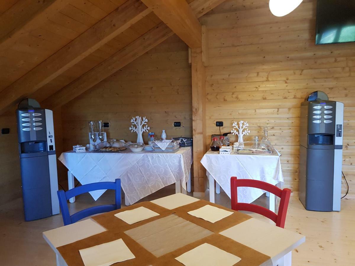 Lorica Suite Lago Luaran gambar