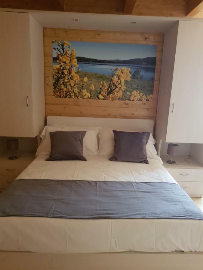 Lorica Suite Lago Luaran gambar